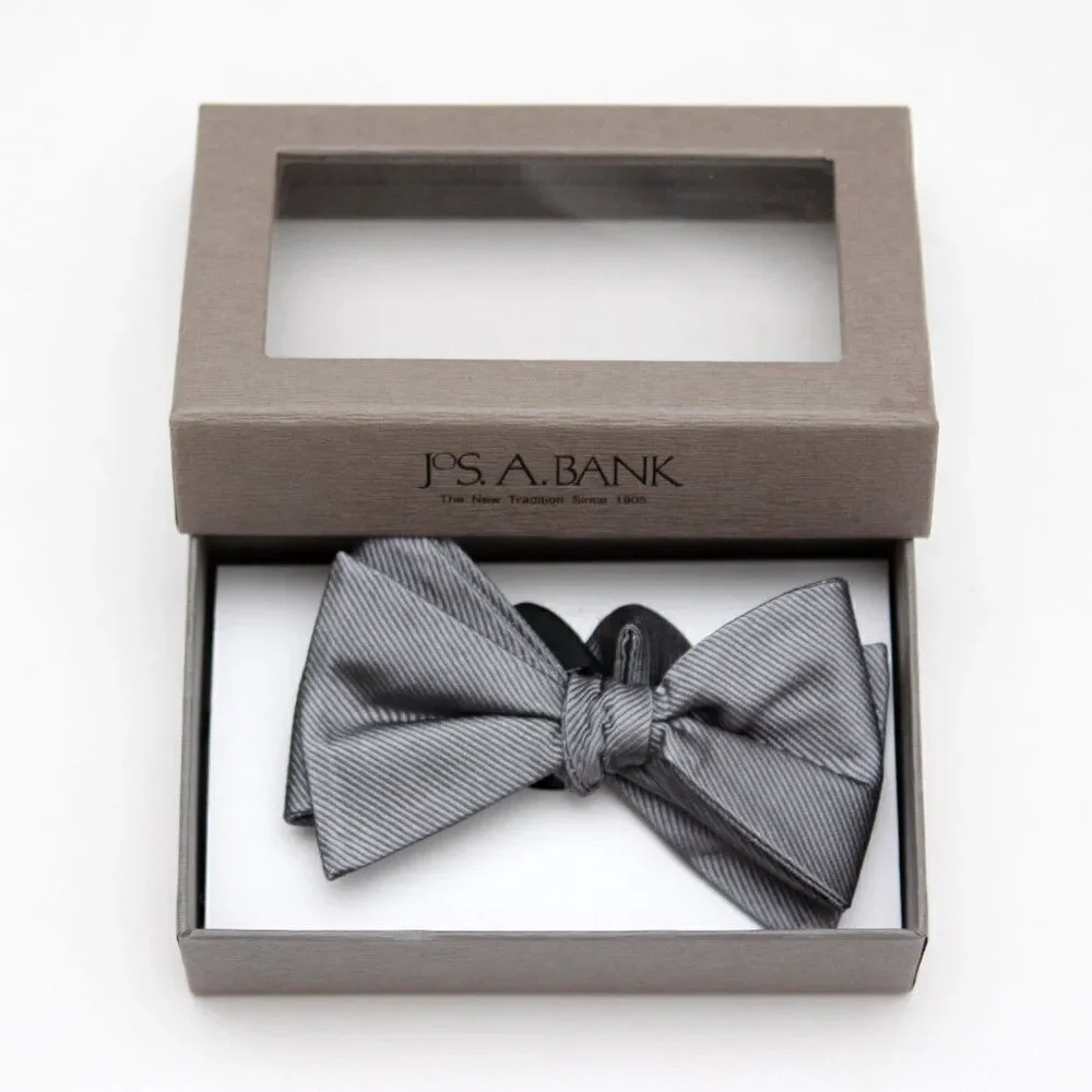 Jos A Bank‎ Pre-Tied Bow Tie NWT grey 100%silk
